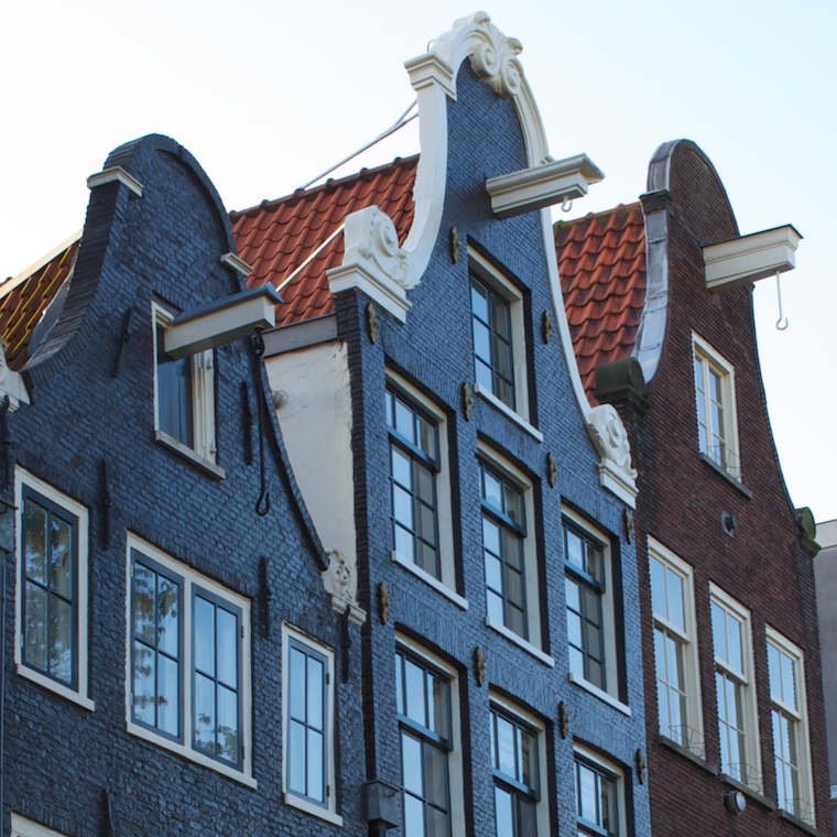 Brouwersgracht 143-145 Group of three Bell Gables